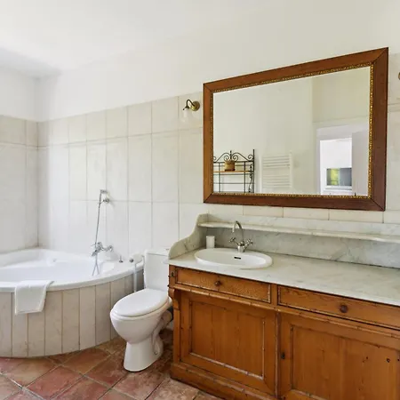 Villa La Desirade - Les Pieds Dans L'eau - La Bouillabaisse - St Tropez - 14 Personnes Saint-Tropez